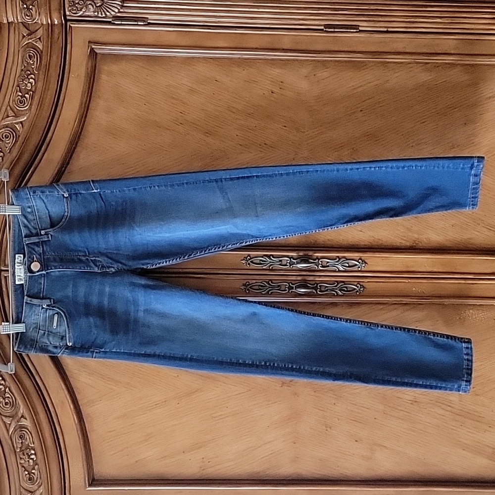 LIKE NEW Denim Jeans Push-Up Denim Size 30